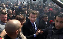 Pháp: Bà Le Pen "phục kích" ông Macron