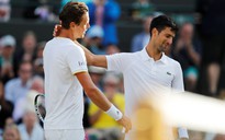 Sốc với nguyên nhân Djokovic bỏ cuộc ở tứ kết Wimbledon