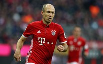 Robben chỉ trích các ngôi sao sang Trung Quốc vì "hám tiền"