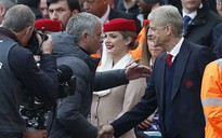 Wenger nói gì khi lần đầu đánh bại Mourinho?