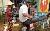 Cú đá làm chúng tôi đau, phẫn nộ!