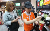 Cửa hàng 7-Eleven đầu tiên quá tải ngày khai trương