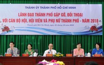 Lãnh đạo TP HCM đối thoại với nữ công nhân vệ sinh