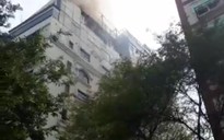 Cháy khách sạn A & Em sau lưng chợ Bến Thành