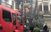 Cháy lớn quán karaoke trong ngõ hẹp ở Hà Nội