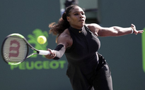 Serena Williams thua sốc Osaka, sớm bị loại khỏi Miami Open