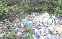 Di tích cấp quốc gia Hải Vân Quan bị rác thải bủa vây