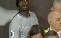 Bị thay ra, Pogba không thèm bắt tay Mourinho