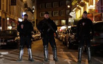 Tấn công "khủng bố" tại Paris, nhiều người thương vong