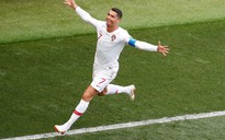 Ronaldo tiễn Morocco về nước, gây sức ép cho Messi