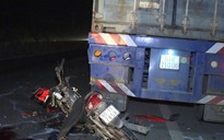 Trên đường đi nhận xe, nam thanh niên đâm vào container tử vong