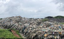 Dân ở 2 xã đồng loạt “kêu cứu” vì bãi rác gây ô nhiễm kinh khủng