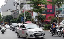 Vẫn rối quản lý taxi, Grab