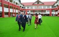 Bộ trưởng Phùng Xuân Nhạ lên Tây nguyên dự khánh thành trường dân lập
