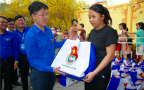 TP HCM: Tưng bừng lễ tiễn 1.500 thanh niên công nhân về quê đón Tết