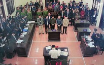 Bất ngờ hoãn tòa xử bác sĩ Hoàng Công Lương, cựu giám đốc BV Hòa Bình Trương Quý Dương
