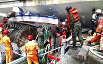 Đài Loan: Cầu vòm lớn sập xuống cảng cá có người Việt Nam làm việc