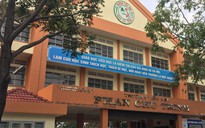 Hiệu trưởng trường có học sinh bị bạo hành ở quận Tân Phú bị tố làm trái quy định thu chi