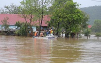 Bão tan lại lo chạy lũ