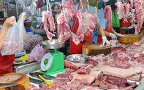 Giá thịt heo "đẩy" CPI tháng 11 tăng kỷ lục trong 9 năm