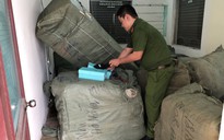 Tạm giữ 8 tấn hàng nhập lậu để bán Tết tại Ga Đà Nẵng
