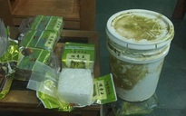 Nhiều gói ghi chữ Trung Quốc nghi chứa ma túy liên tục dạt vào bờ biển miền Trung