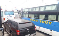 Trạm thu phí BOT Ninh Lộc trên Quốc lộ 1 tê liệt vì tài xế dừng xe
