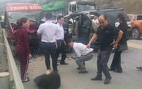 2 ôtô tông nhau kinh hoàng trên đường cao tốc Nội Bài-Lào Cai, 9 người bị thương
