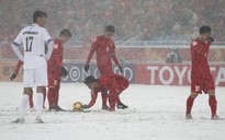 Cầu thủ Việt Nam nhìn giải Fair-Play để noi gương