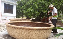 Kỳ công nghề đan thuyền thúng ở xứ Quảng