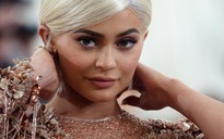 Siêu mẫu Kylie Jenner là tỉ phú USD trẻ nhất mọi thời đại