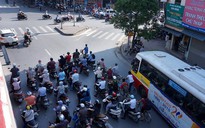 Nắng nóng đến độ chảy bút sáp màu ở Việt Nam lên báo Mỹ