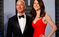 Vợ ông chủ Amazon được chia hơn 35 tỉ USD sau ly hôn