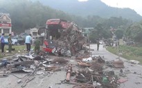 Tai nạn kinh hoàng giữa xe khách và xe tải, 3 người chết, 38 người bị thương