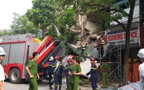 Nhà phố cổ ở Hà Nội bất ngờ đổ sập