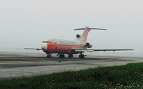 Lúng túng xử lý máy bay Boeing bị bỏ rơi ở sân bay Nội Bài