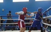 Nữ hoàng muay Việt Thanh Trúc đấu boxing giúp trẻ em nghèo