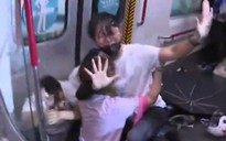 Cảnh sát Hồng Kông đuổi đánh, bắt giữ 40 người biểu tình