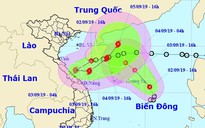 Hướng di chuyển "hút nhau" của 2 áp thấp nhiệt đới trên Biển Đông