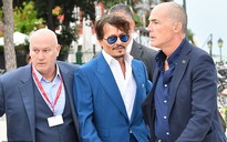 “Cướp biển” Johnny Depp bảnh bao tại LHP Venice