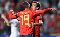 Sao thất sủng Barcelona tỏa sáng, Tây Ban Nha áp sát vòng chung kết EURO