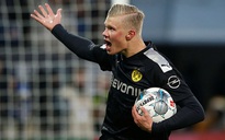 Lập hat-trick ra mắt Dortmund, "thần đồng" Haaland làm chao đảo Bundesliga