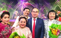 Tết chuột, cải lương sung mãn!