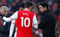 Arsenal và bi kịch mang tên Mesut Ozil