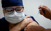 Không thua Mỹ, vắc-xin Nga hiệu quả đến 92%