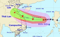 Bão số 13 giật cấp 15, sóng biển cao 8-10 m, hướng vào miền Trung