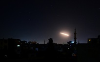 Israel tấn công các khẩu đội tên lửa của Syria, 3 người thiệt mang