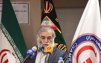 Nhà khoa học hạt nhân Iran "bị bắn 13 phát, vợ ngồi cách 25 cm không hề hấn"