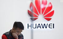 Mỹ “vừa đánh vừa xoa” Huawei