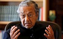 Thủ tướng Malaysia từ chức vì không muốn trao quyền?